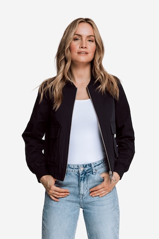 Zhrill Between-Season Jacket in Black: front