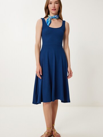 Happiness İstanbul Šaty – modrá: přední strana