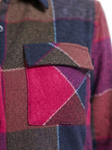 Chemisier 'Comfy Heavyweight Flannel Shirt' Radwa en rouge