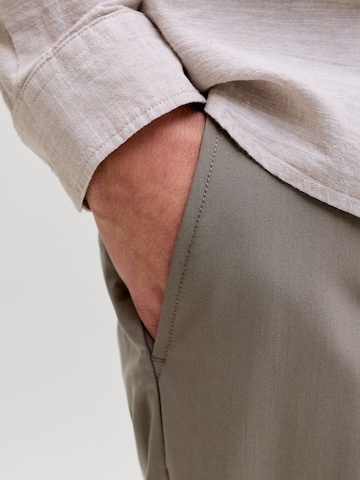 regular Pantaloni chino di JACK & JONES in marrone