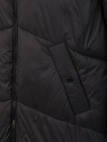 Vero Moda Tall Winter Coat 'Uppsala' in Black