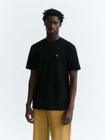 Thinking MU Shirt 'ZACH' in Schwarz: Vorderseite