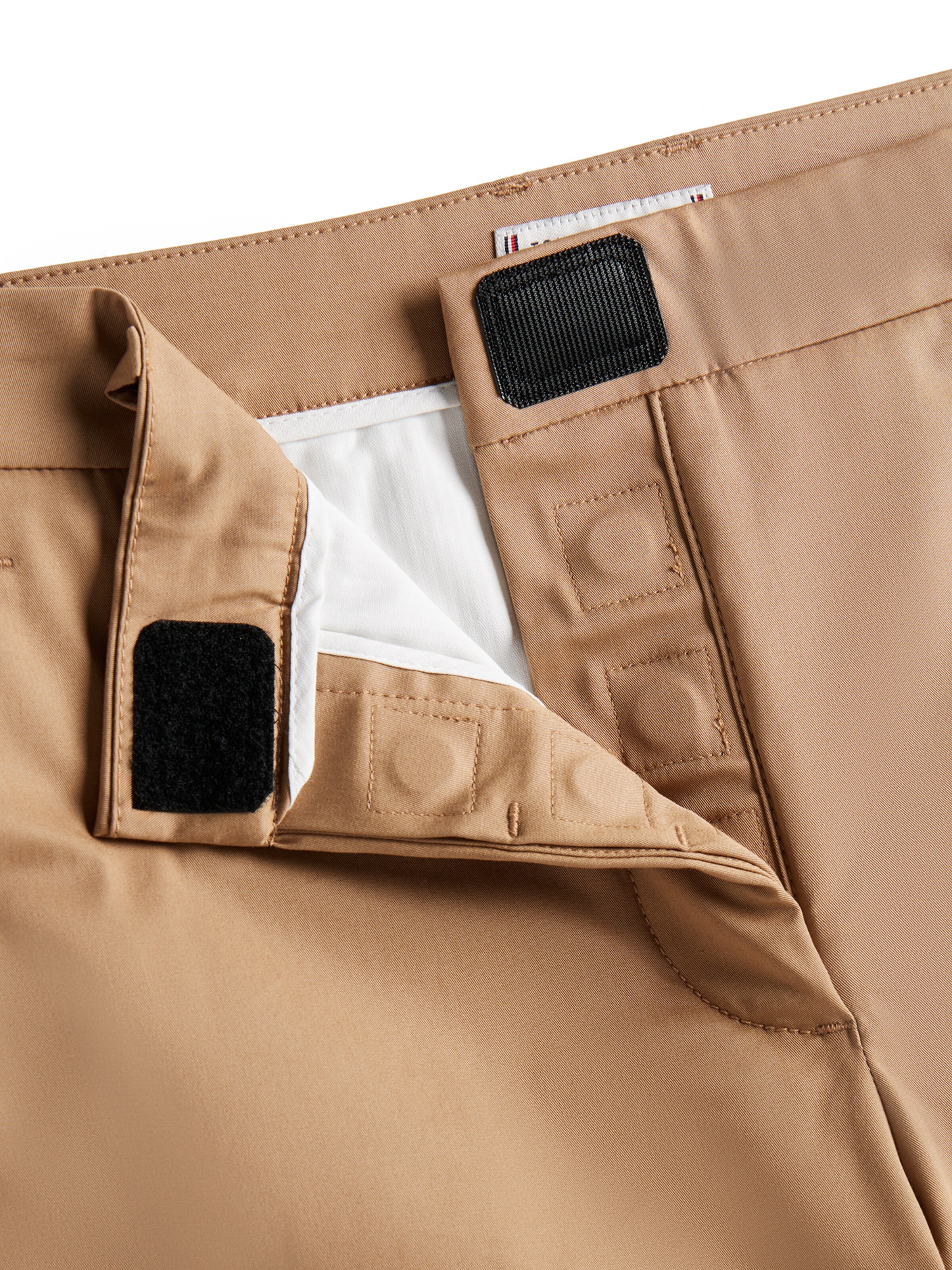 TOMMY HILFIGER Slimfit Suorat housut värissä vihreä