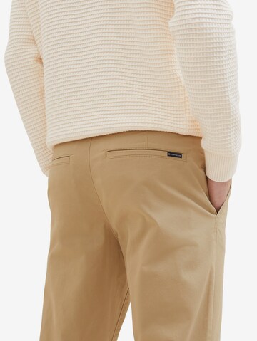 Regular Pantalon chino TOM TAILOR en marron