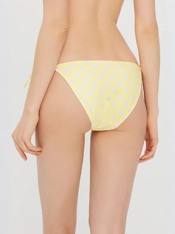 Penti Dół bikini w kolorze żółty