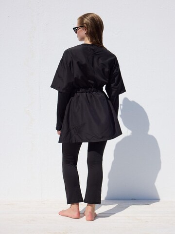 MANUKA Badeanzug in Schwarz
