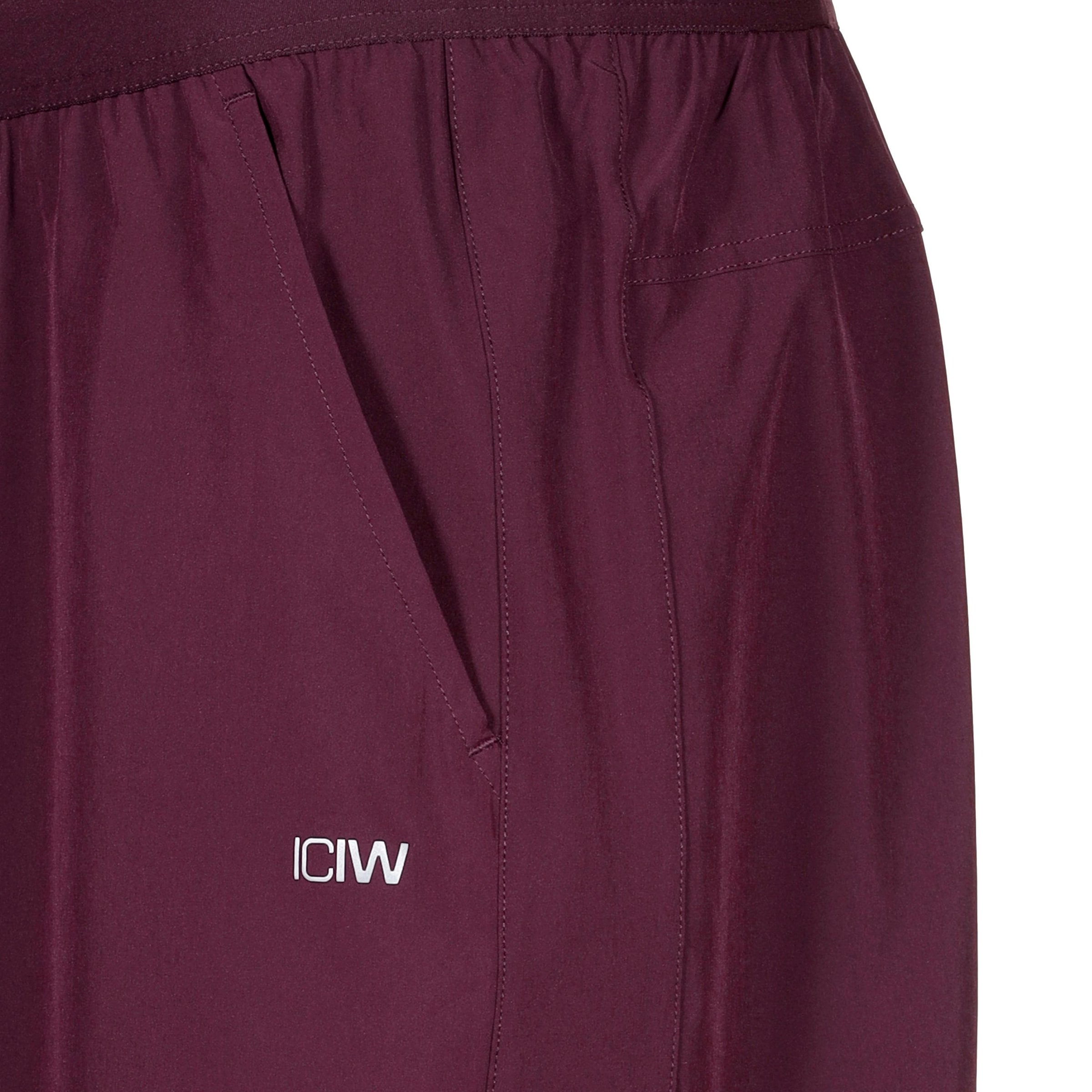 ICANIWILL Regular Sportshorts in Rot