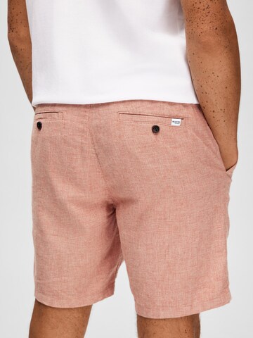 SELECTED HOMMEregular Chino hlače 'Brody' - smeđa boja