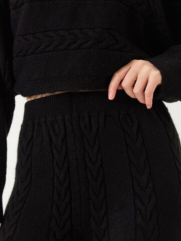 Completo pantalone di Bianco Lucci in nero