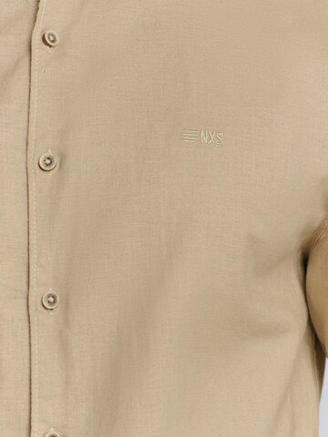 Coupe regular Chemise No Excess en beige
