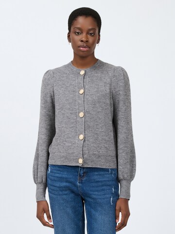 Influencer Knit Cardigan in Grey: front