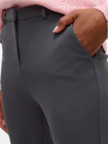 VERO MODA Regular Byxa i grå