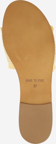 NINE TO FIVE Mules in Beige