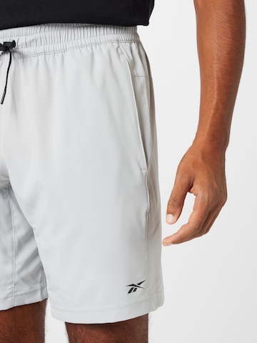 Regular Pantaloni sport de la Reebok pe gri