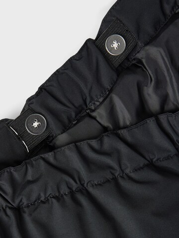 Regular Pantalon fonctionnel NAME IT en noir