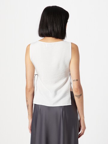 WEEKDAY Top 'Cintia' in Grau