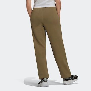 Tapered Pantaloni de la ADIDAS ORIGINALS pe verde