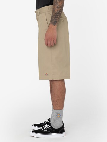 Regular Pantalon à plis DICKIES en beige