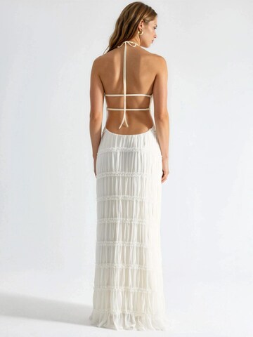 Hiccup - Vestido em branco