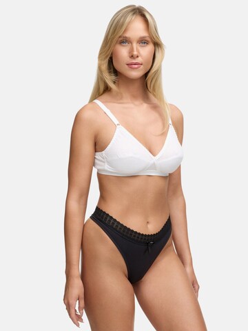 Tazzio String '3er Pack F927' in Zwart