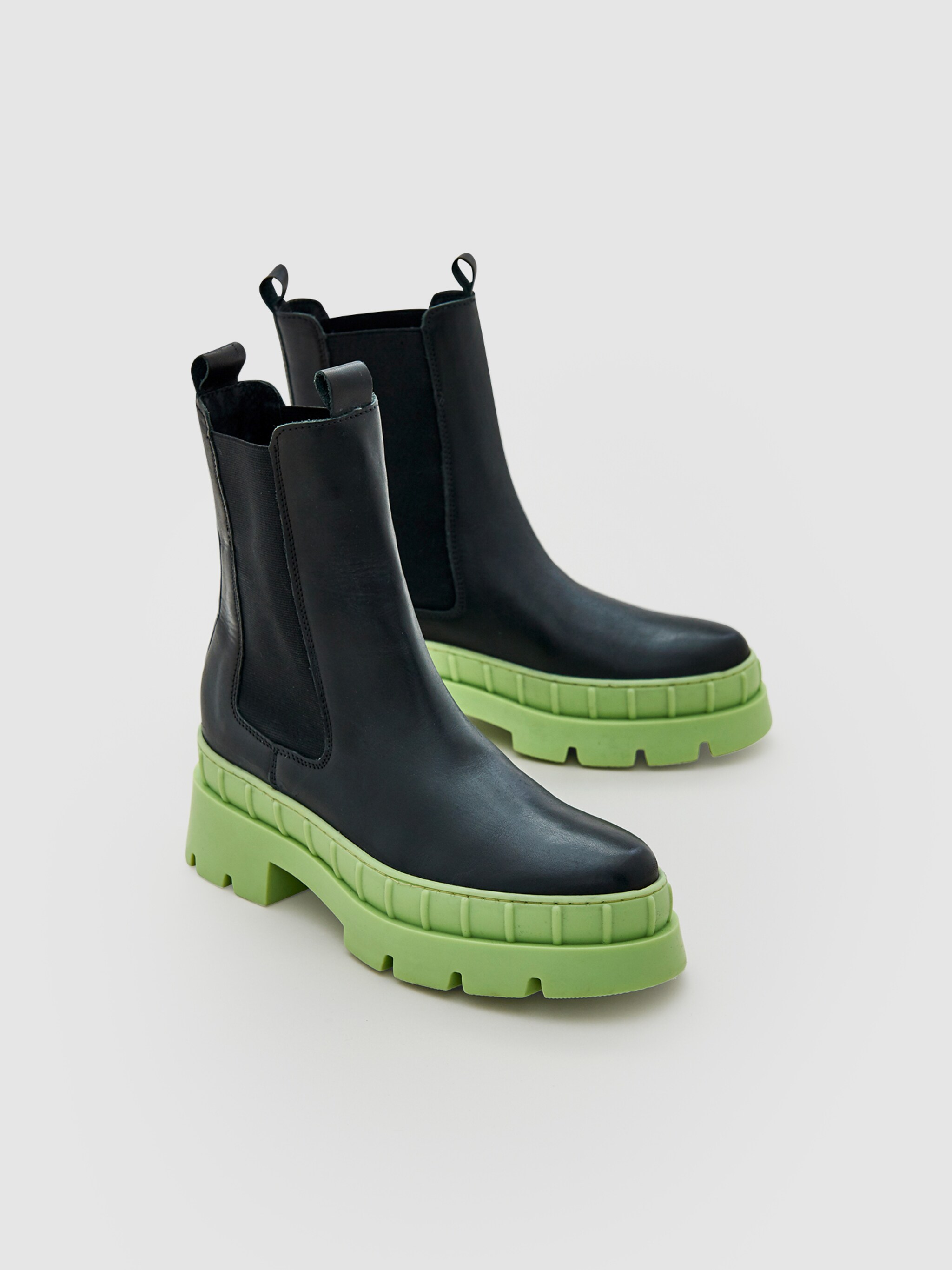 EDITED Producten Chelsea boots 'Sölve' Groen