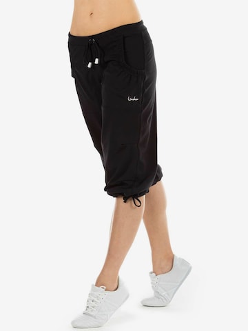 Effilé Pantalon de sport 'WBE6' Winshape en noir : devant