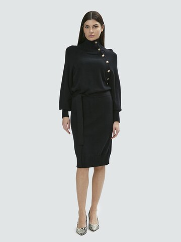 Abito in maglia di Influencer in nero: frontale