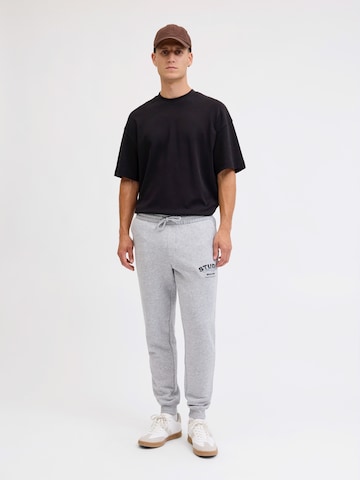 JACK & JONES - Tapered Pantalón deportivo 'JPSTGORDON YUKI' en gris