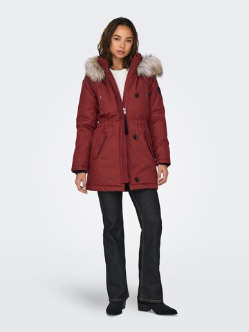 raudona ONLY Žieminė parka 'ONLIris'