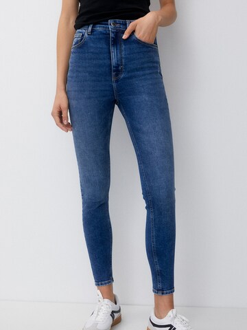 Pull&Bear Skinny Jeans in Blue: front