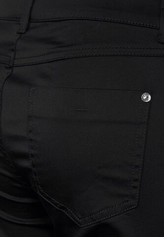 STREET ONE Slimfit Jeans in Zwart