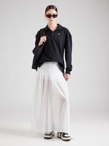juoda Nike Sportswear Marškinėliai 'Essential'