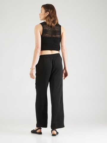 regular Pantaloni con pieghe di Molly BRACKEN in nero