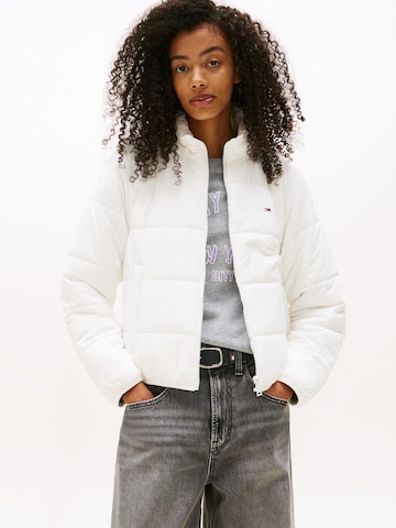 Tommy Jeans Jacke (GRS) in Weiß: Vorderseite
