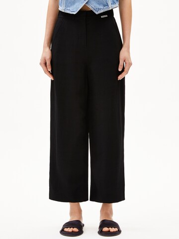 Loosefit Pantalon 'CAARUNUS' ARMEDANGELS en noir : devant