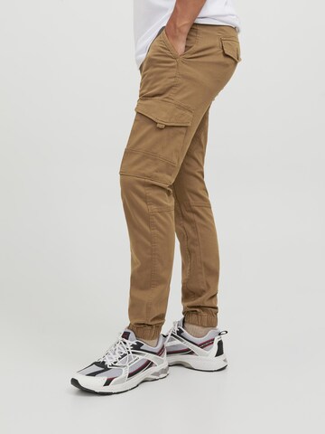 Effilé Pantalon cargo 'Paul Flake' JACK & JONES en marron