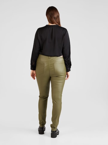 ONLY Carmakoma Skinny Jeans 'ANNE' in Green