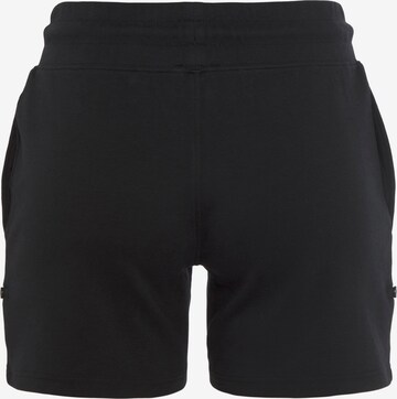 KangaROOS Regular Workout Pants in Black