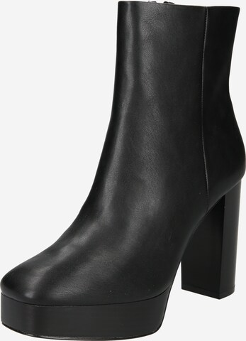 Bottines 'AUTUM' Madden Girl en noir : devant