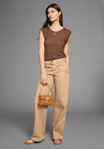 DELMAO Regular Cargohose in Beige