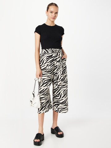 Wide Leg Pantalon à pince River Island en blanc