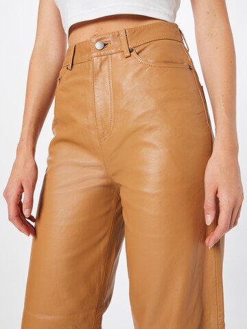 Aligne Loose fit Trousers in Brown