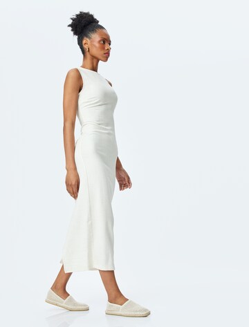Koton Kleid in Beige