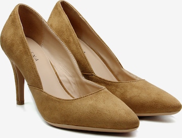 Pumps 'Carlotta' de la Celena pe maro