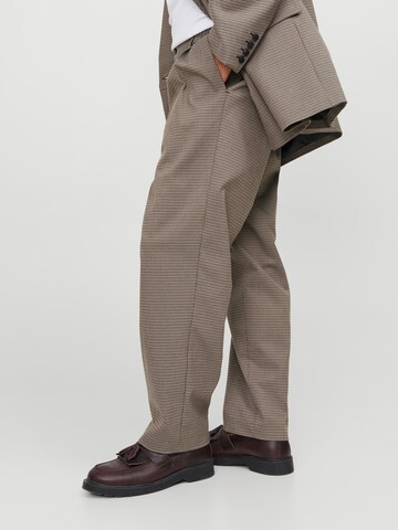 JACK & JONES Loose fit Pleat-Front Pants 'Karl' in Beige