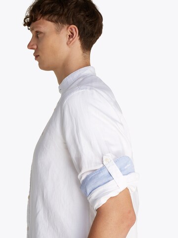 Coupe regular Chemise TOMMY HILFIGER en blanc