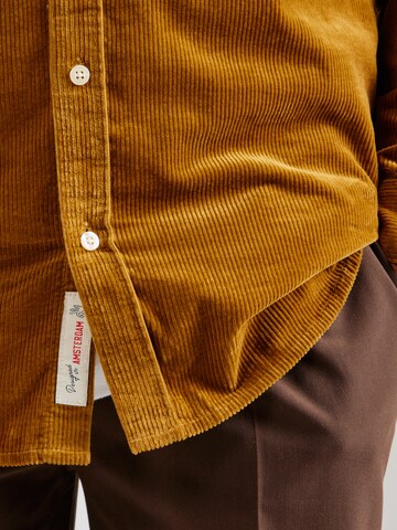 SCOTCH & SODA Regular fit Πουκάμισο σε καφέ