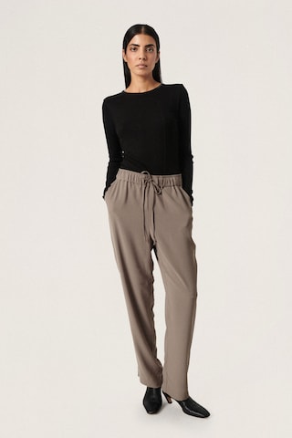 Effilé Pantalon 'Shirley' SOAKED IN LUXURY en beige