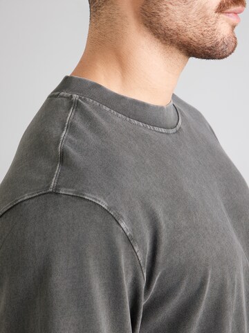 Abercrombie & Fitch T-shirt i svart