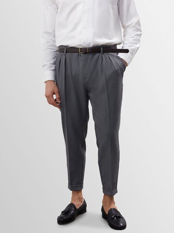 Coupe slim Pantalon Antioch en noir : devant